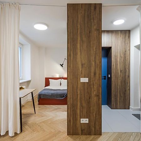 Emily Studio Warsaw Luaran gambar