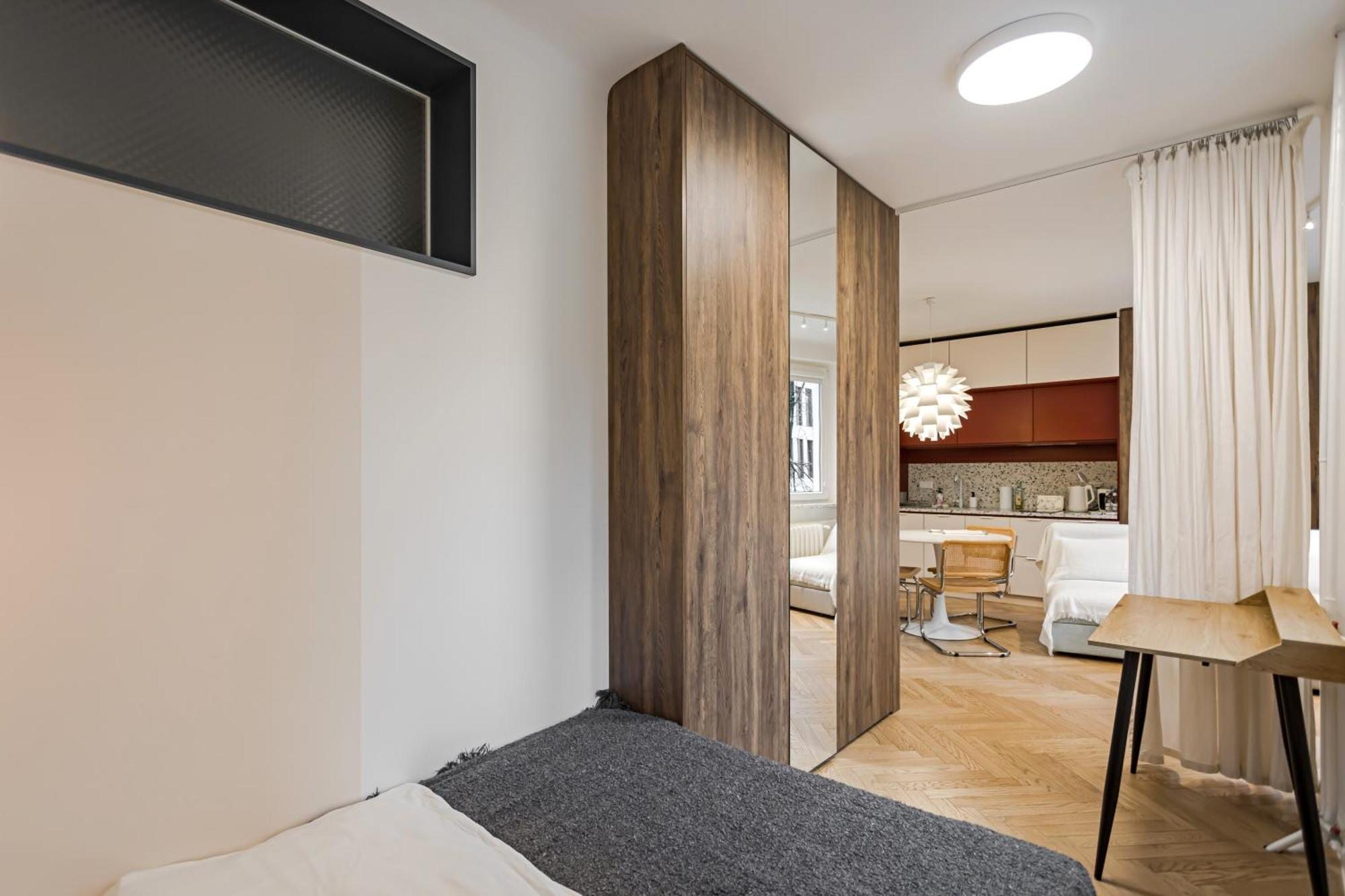 Emily Studio Warsaw Luaran gambar